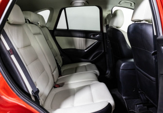 Подержанный автомобиль Mazda CX-5 2015 года (19 фото)