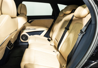 Подержанный автомобиль Voyah Free 2023 года (10 фото)