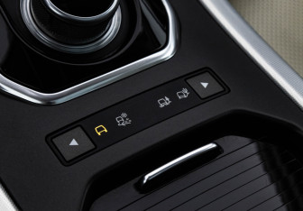 Подержанный автомобиль Land Rover Range Rover Evoque 2011 года (19 фото)