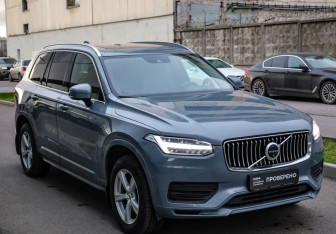 Подержанный автомобиль Volvo XC90 2019 года (4 фото)
