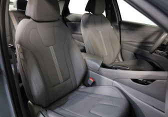 Подержанный автомобиль Hyundai Elantra Sedan 2021 года (22 фото)