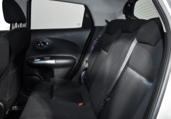 Подержанный автомобиль Nissan Juke 2012 года (12 фото)