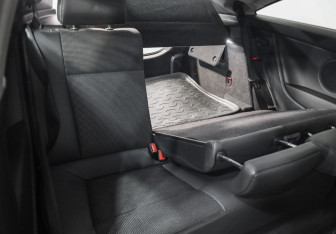 Подержанный автомобиль Opel Astra Hatchback 2007 года (20 фото)