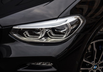 Подержанный автомобиль BMW X4 2020 года (3 фото)