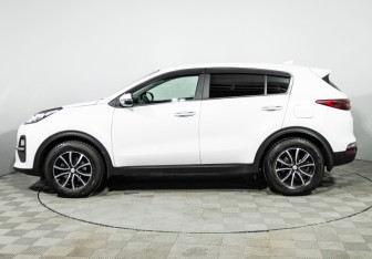 Подержанный автомобиль Kia Sportage 2021 года (8 фото)