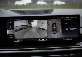 Подержанный автомобиль BMW X6 2024 года (18 фото)