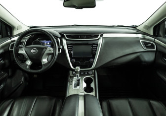 Подержанный автомобиль Nissan Murano Suv 2019 года (13 фото)