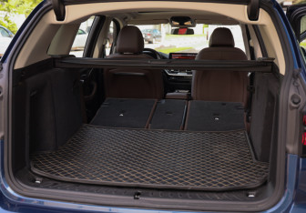 Подержанный автомобиль BMW X3 2021 года (38 фото)