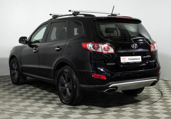 Подержанный автомобиль Hyundai Santa Fe 2011 года (7 фото)
