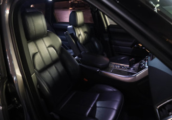 Подержанный автомобиль Land Rover Range Rover Sport 2015 года (26 фото)