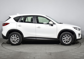 Подержанный автомобиль Mazda CX-5 2015 года (4 фото)