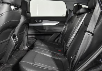 Подержанный автомобиль Chery Tiggo 8 Pro Max 2023 года (12 фото)