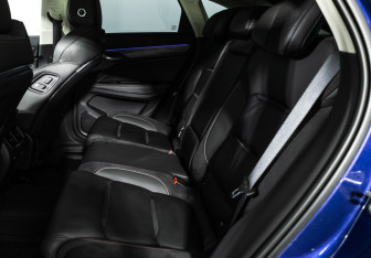 Подержанный автомобиль Geely Tugella 2022 года (10 фото)