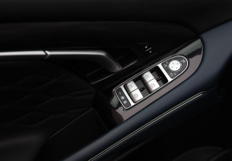 Подержанный автомобиль Voyah Free 2022 года (18 фото)