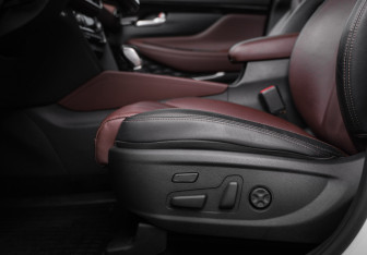 Подержанный автомобиль Hyundai Santa Fe 2019 года (28 фото)