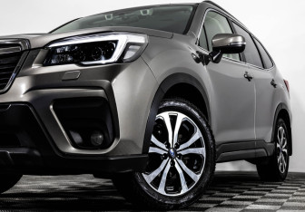 Подержанный автомобиль Subaru Forester Suv 2021 года (2 фото)