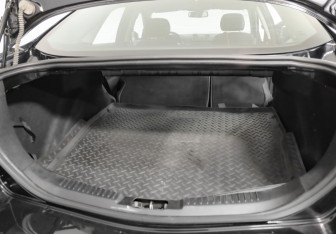 Подержанный автомобиль Ford Mondeo Sedan 2012 года (24 фото)