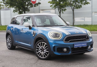 Подержанный автомобиль MINI Countryman 2017 года (28 фото)