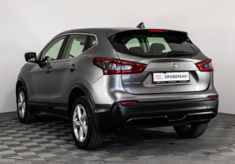 Подержанный автомобиль Nissan Qashqai 2019 года (7 фото)