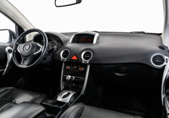 Подержанный автомобиль Renault Koleos 2008 года (9 фото)