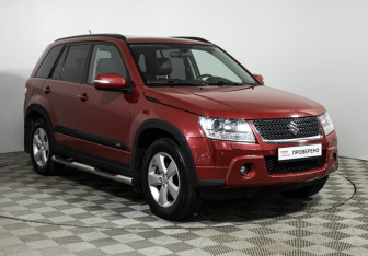 Подержанный автомобиль Suzuki Grand Vitara 2010 года (3 фото)