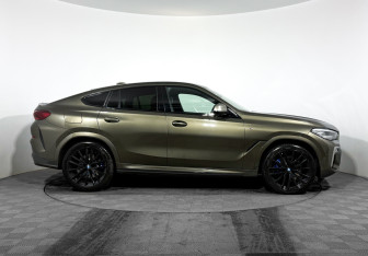 Подержанный автомобиль BMW X6 2020 года (4 фото)