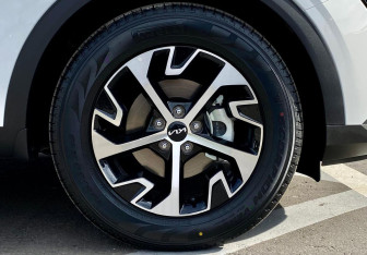 Новый Kia Sportage 2025 (9 фото)