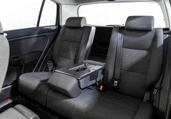 Подержанный автомобиль Volkswagen Golf Plus 2008 года (15 фото)