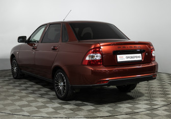 Подержанный автомобиль LADA (ВАЗ) Priora Sedan 2016 года (7 фото)