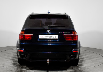 Подержанный автомобиль BMW X5 2012 года (6 фото)