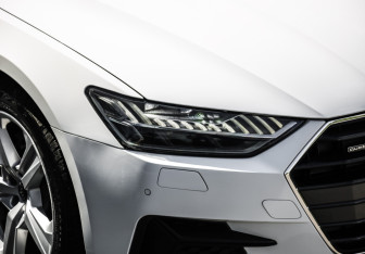 Подержанный автомобиль Audi A7 2021 года (11 фото)