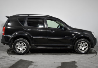Подержанный автомобиль SsangYong Rexton 2008 года (4 фото)