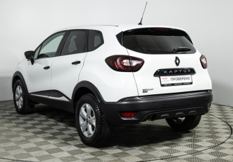 Подержанный автомобиль Renault Kaptur 2018 года (7 фото)