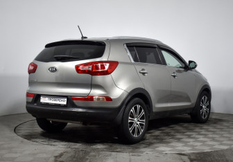 Подержанный автомобиль Kia Sportage 2012 года (5 фото)