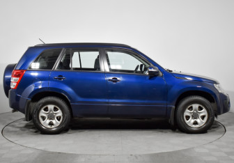 Подержанный автомобиль Suzuki Grand Vitara 2014 года (4 фото)