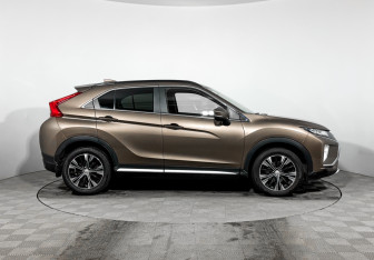 Подержанный автомобиль Mitsubishi Eclipse Cross 2018 года (4 фото)