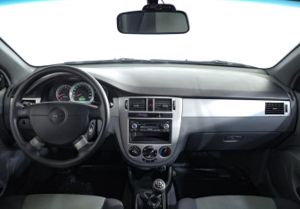 Подержанный автомобиль Chevrolet Lacetti Sedan 2008 года (9 фото)
