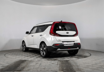 Подержанный автомобиль Kia Soul 2019 года (7 фото)