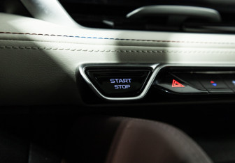 Подержанный автомобиль Geely Monjaro 2023 года (23 фото)