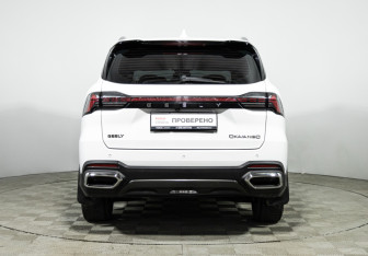 Подержанный автомобиль Geely Okavango 2024 года (6 фото)