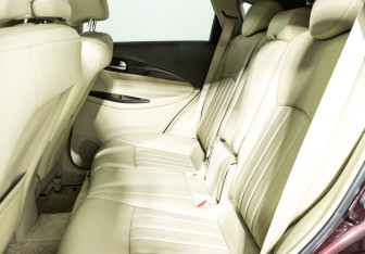 Подержанный автомобиль Infiniti QX50 2013 года (10 фото)