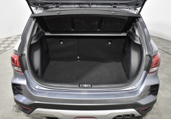 Подержанный автомобиль Kia Rio Hatchback 2021 года (19 фото)