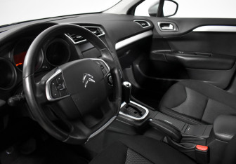 Подержанный автомобиль Citroen C4 Sedan 2013 года (9 фото)