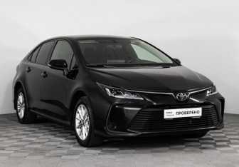 Подержанный автомобиль Toyota Corolla Sedan 2019 года (3 фото)