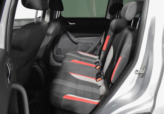 Подержанный автомобиль Skoda Yeti 2017 года (11 фото)