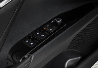 Подержанный автомобиль Toyota Camry Sedan 2018 года (11 фото)