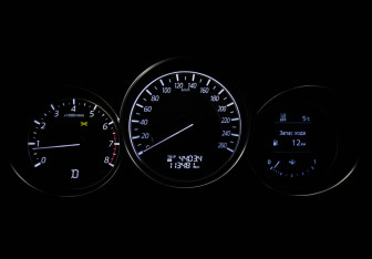 Подержанный автомобиль Mazda CX-5 2016 года (30 фото)