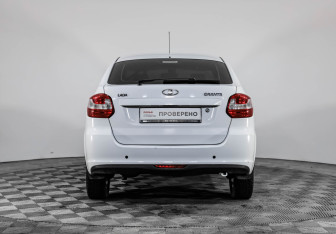 Подержанный автомобиль LADA (ВАЗ) Granta Liftback 2017 года (6 фото)