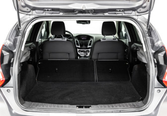 Подержанный автомобиль Ford Focus Hatchback 2012 года (22 фото)