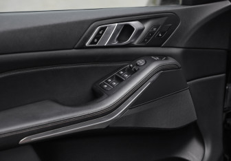 Подержанный автомобиль BMW X5 2020 года (29 фото)